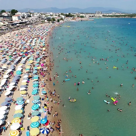 דירה Beautiful And Silent With Car Park - Only 50mt From Altinkum Beach!